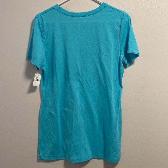 Nwt Disney- Disneyland parks glow in the dark T-shirt - Picture 5 of 5